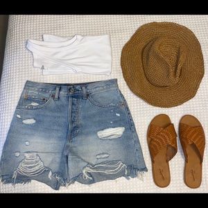 Abercrombie & Fitch High Rise 4” Shorts